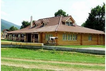 Słowacja Penzión Revištské Podzámčie, Zewnątrz